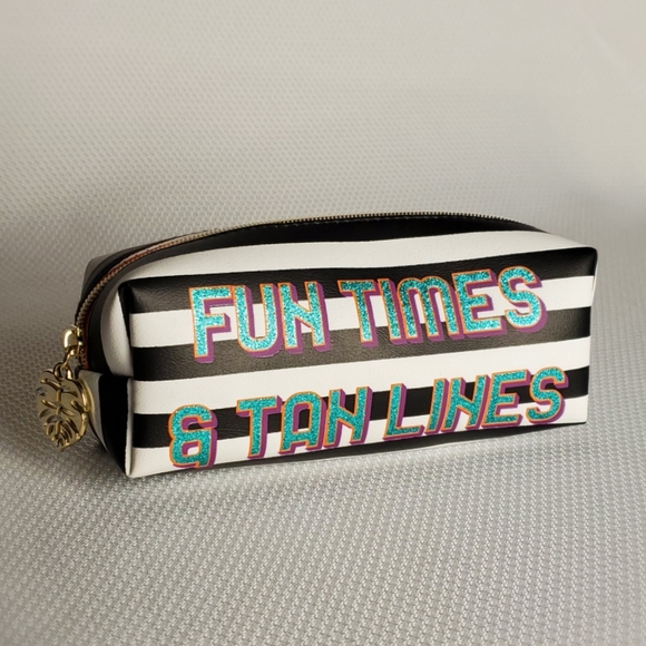 Handbags - NWOT "Fun Times & Tan Lines" Cosmetic Bag